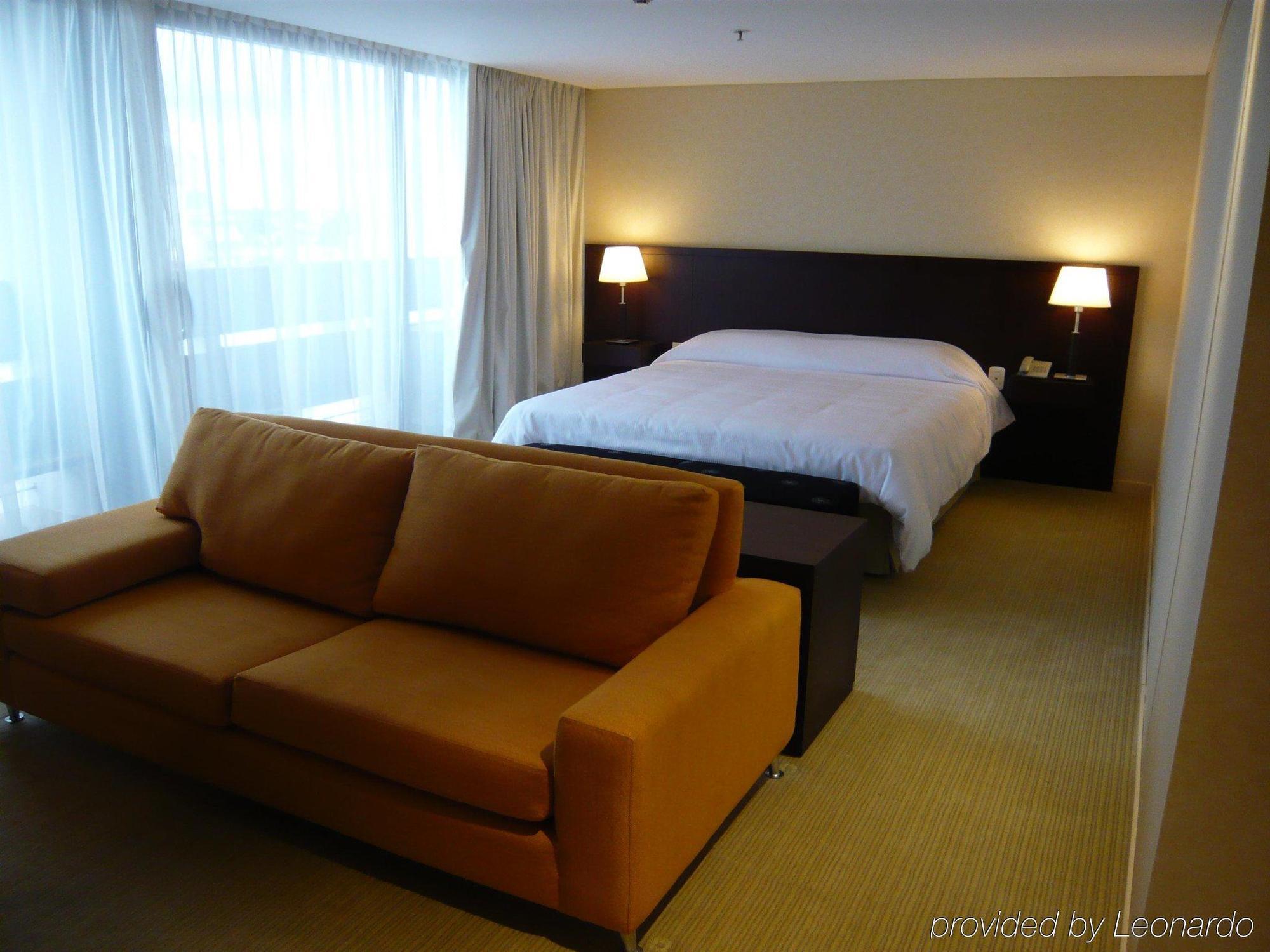 Hotel Bagu Urbano Posadas Zimmer foto