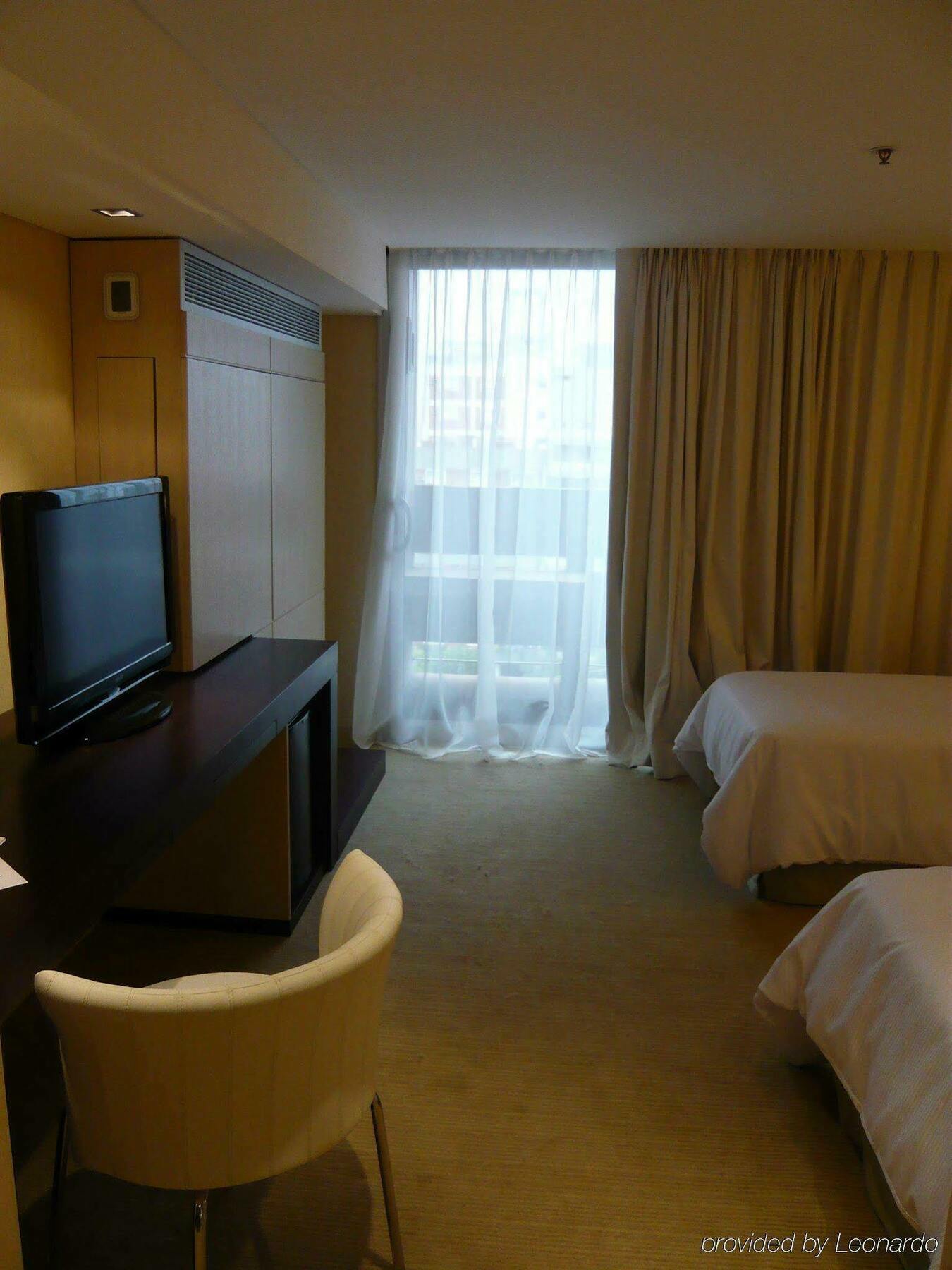Hotel Bagu Urbano Posadas Zimmer foto
